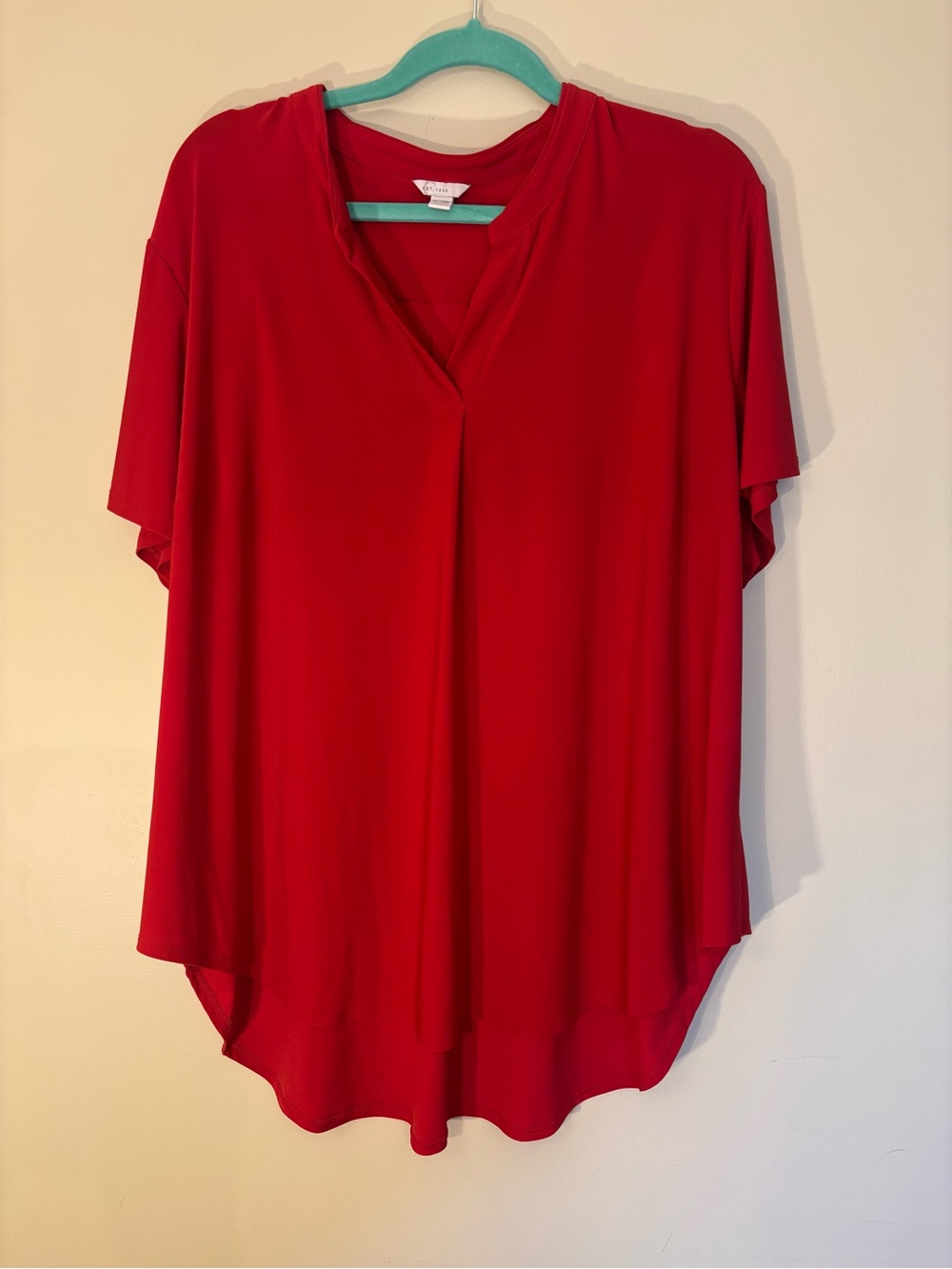 Women's Red V-Neck Short Sleeve Tunic Top by